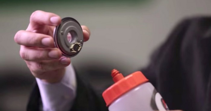 Botella/bidón inteligente de Gatorade con wifi para registrar lo que bebes, usada en el mundia de brasil 2014 Botella/bidón inteligente de Gatorade con wifi para registrar lo que bebes, usada en el mundia de brasil 2014