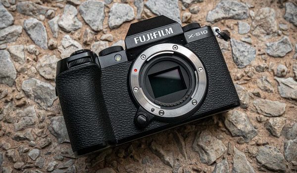 Fujifilm Fuji X-S10